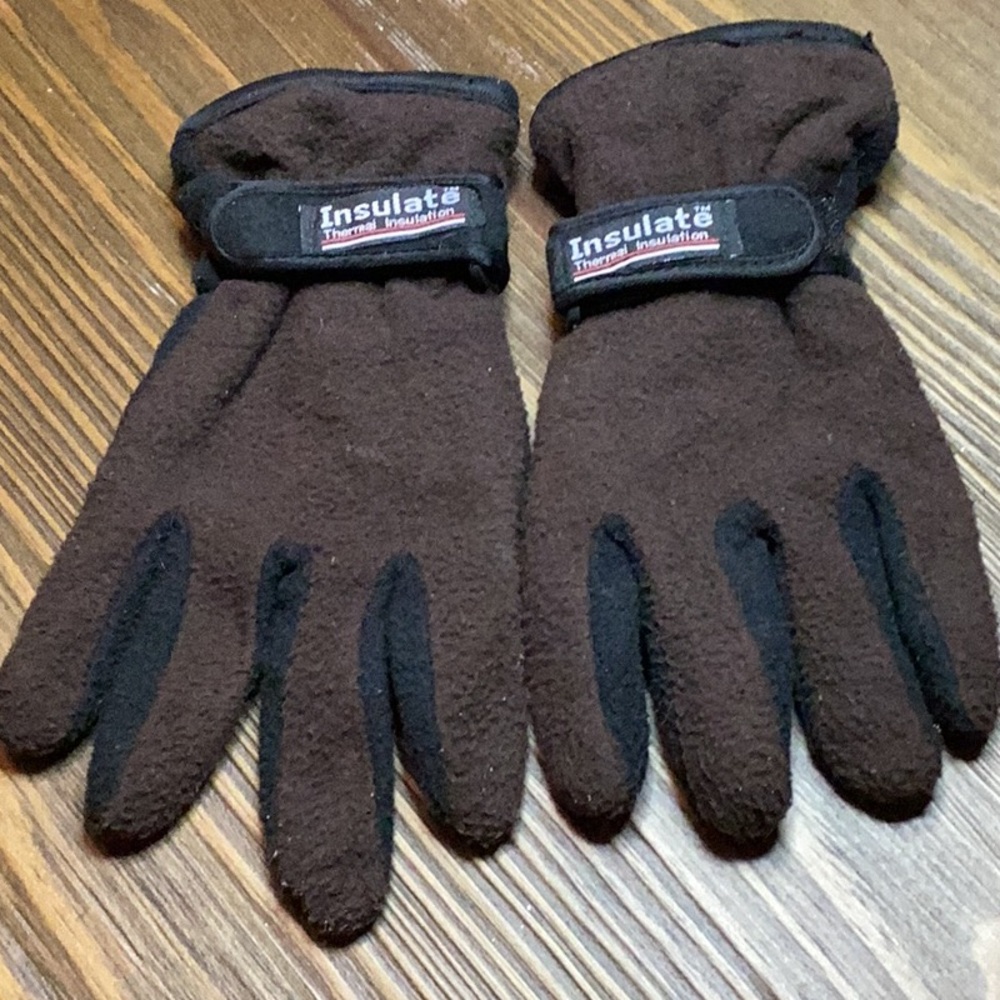 FINAL SALE PRICE Brown/Black Insulate Thermal Gloves